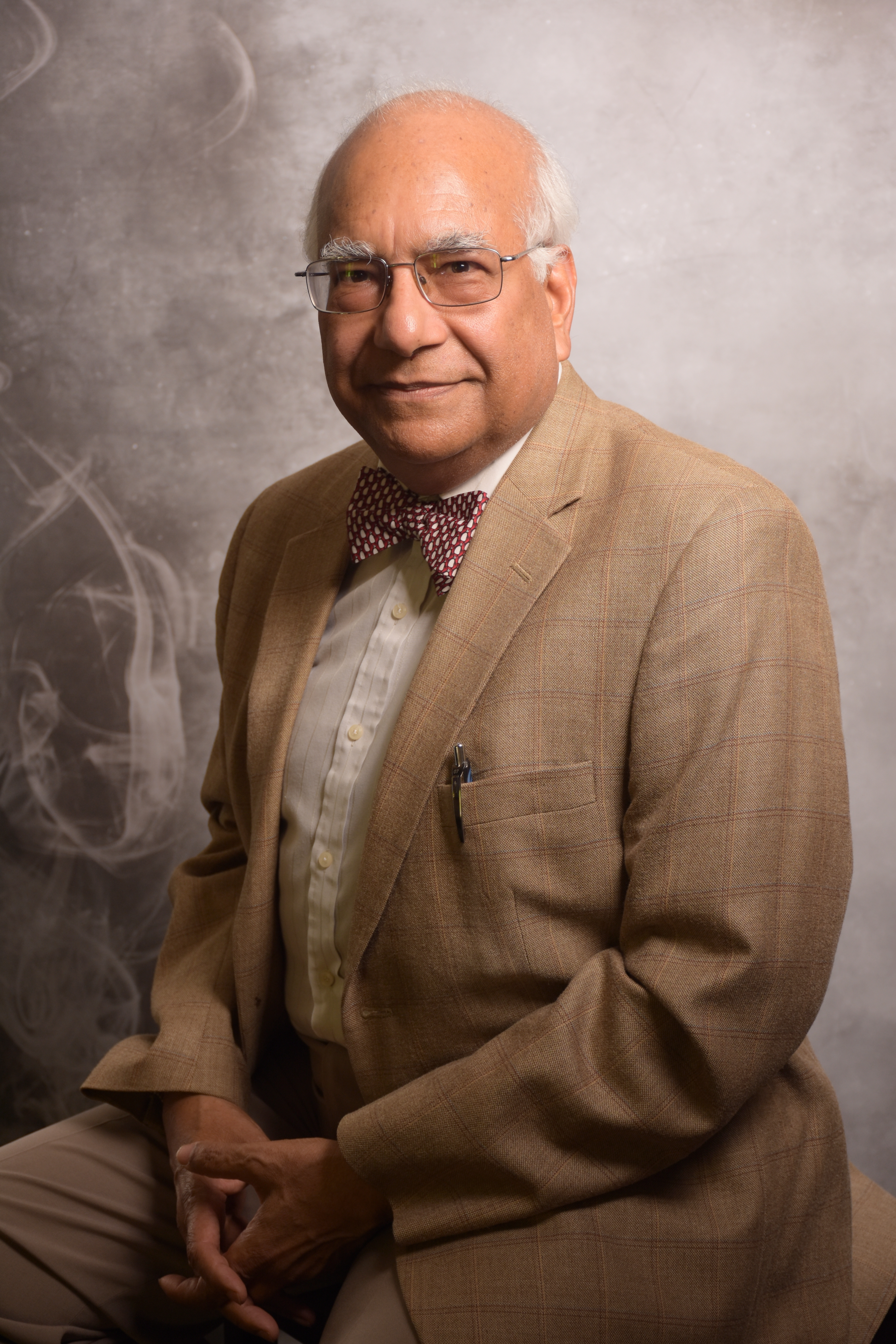 image of Darshan Mahajan:  Caring for Generations of Lorain County Residents and Northeastern Ohio since 1981